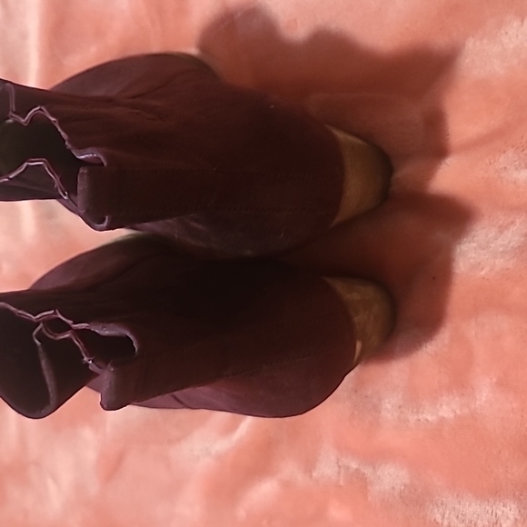 Monroe and Main Purple Ankle Boots - Picture 7 of 7